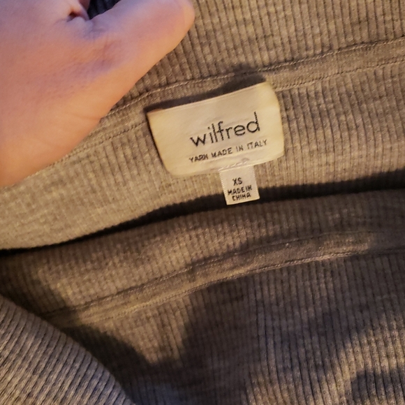 Babaton aritzia grey off the shoulder sweater - Picture 3 of 3